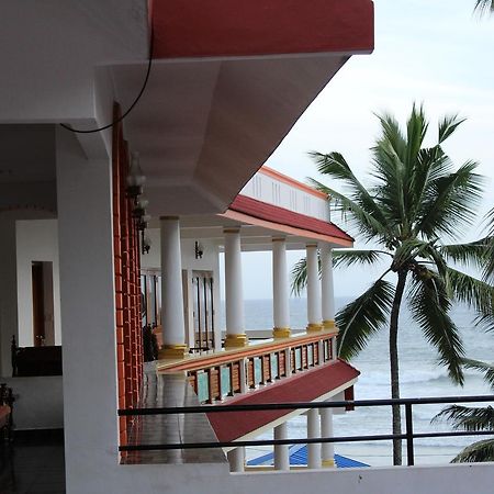 קובאלאם Hotel Sea View Palace - The Beach Hotel מראה חיצוני תמונה