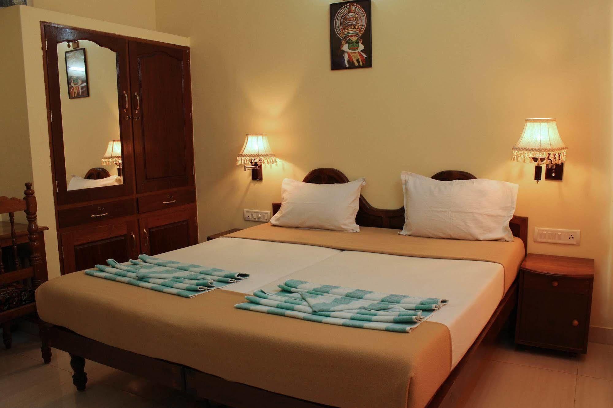 קובאלאם Hotel Sea View Palace - The Beach Hotel מראה חיצוני תמונה