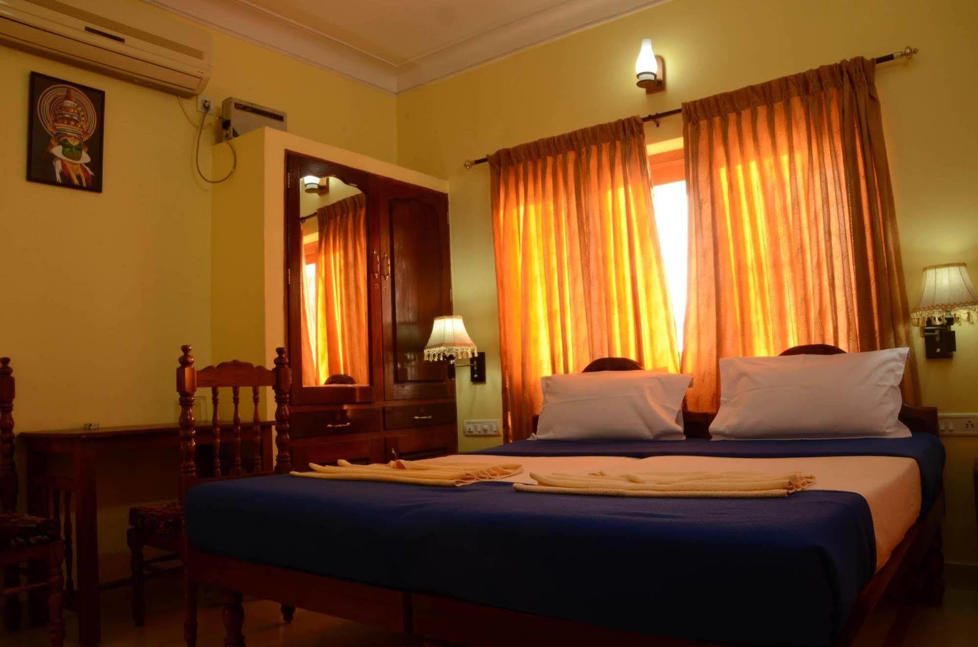 קובאלאם Hotel Sea View Palace - The Beach Hotel מראה חיצוני תמונה
